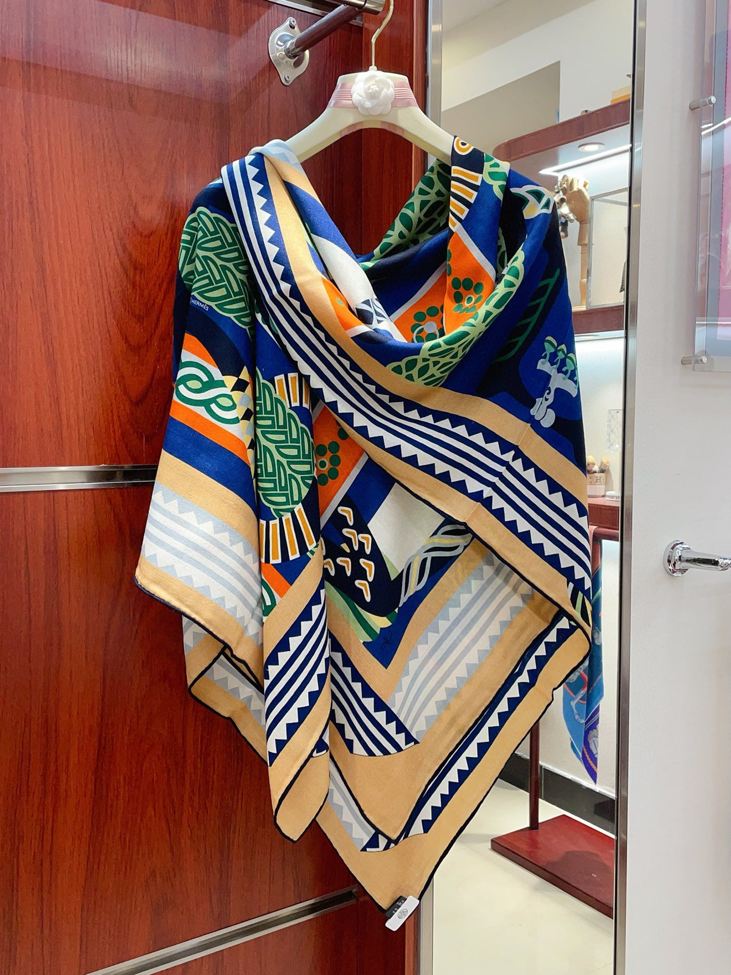 Hermes Multicolore Fantaisie d'Etriers Shawl 140 - Image 6