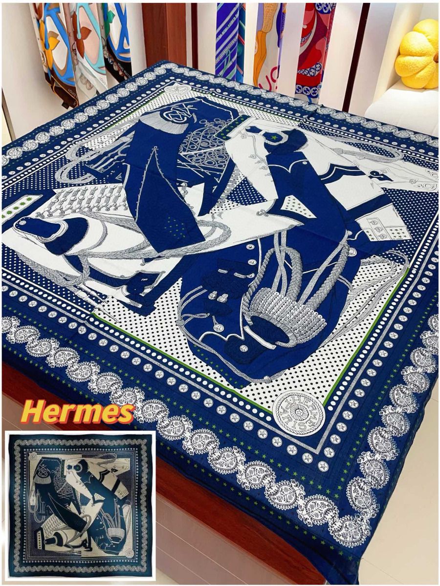 Hermes Blue Zouaves et Dragons Bandana Shawl 140 - Image 5