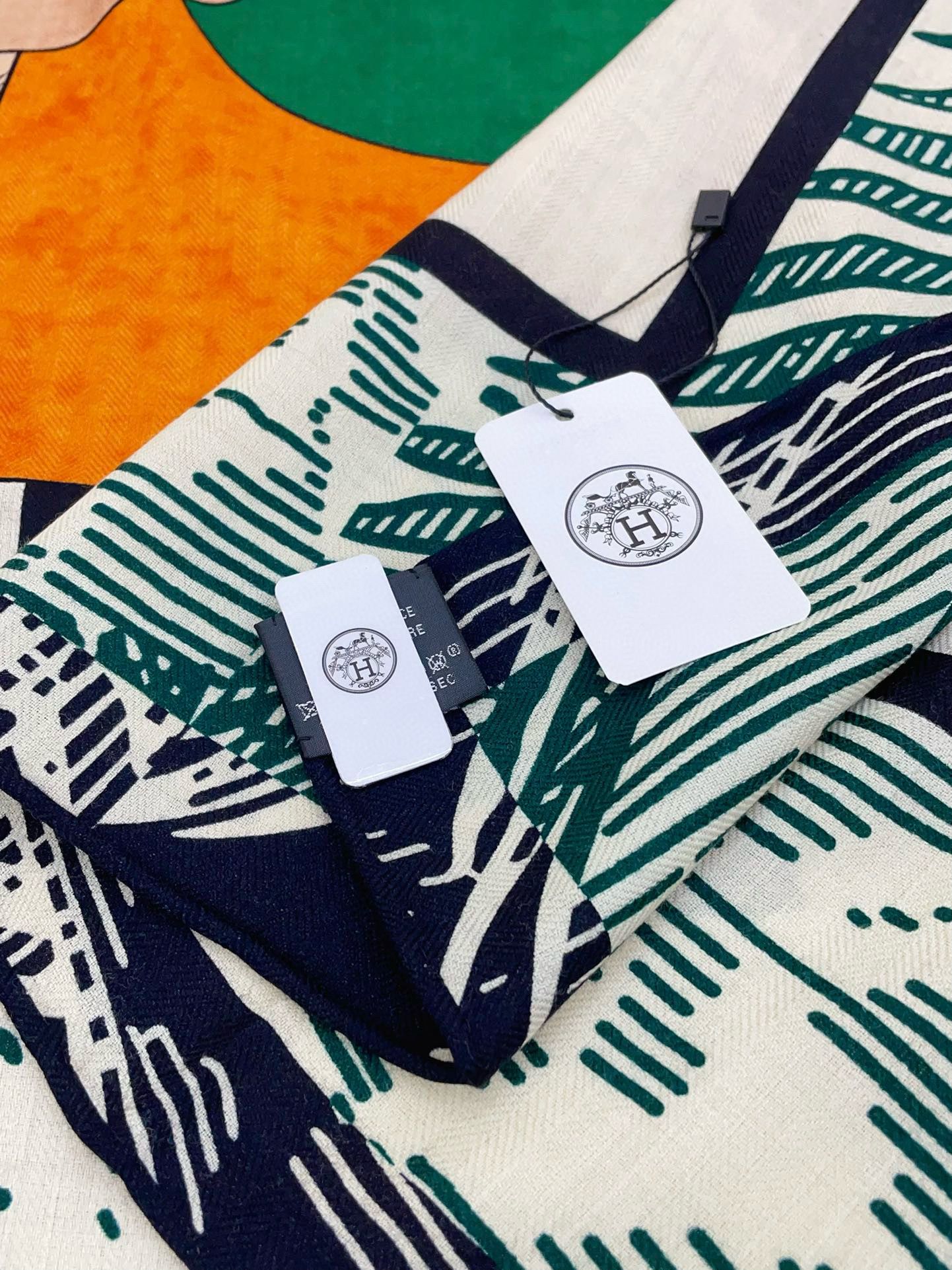 Hermes Green Cavalier en Formes Shawl 140 - Image 8