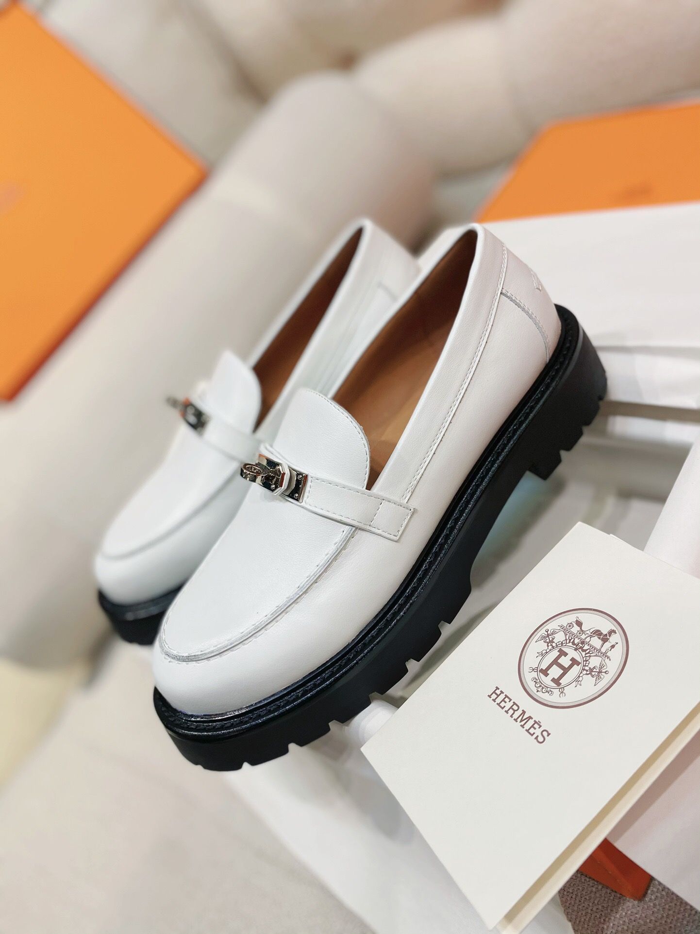 Hermes Women's Icone Loafers in White Calfskin - Image 3