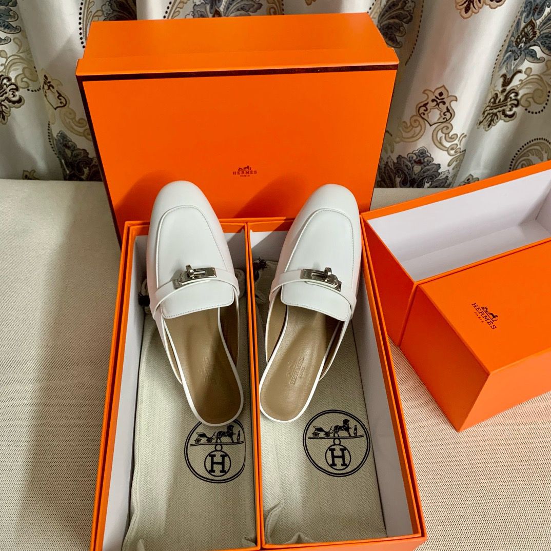 Hermes Women's Oz Mules in White Leather - Image 6