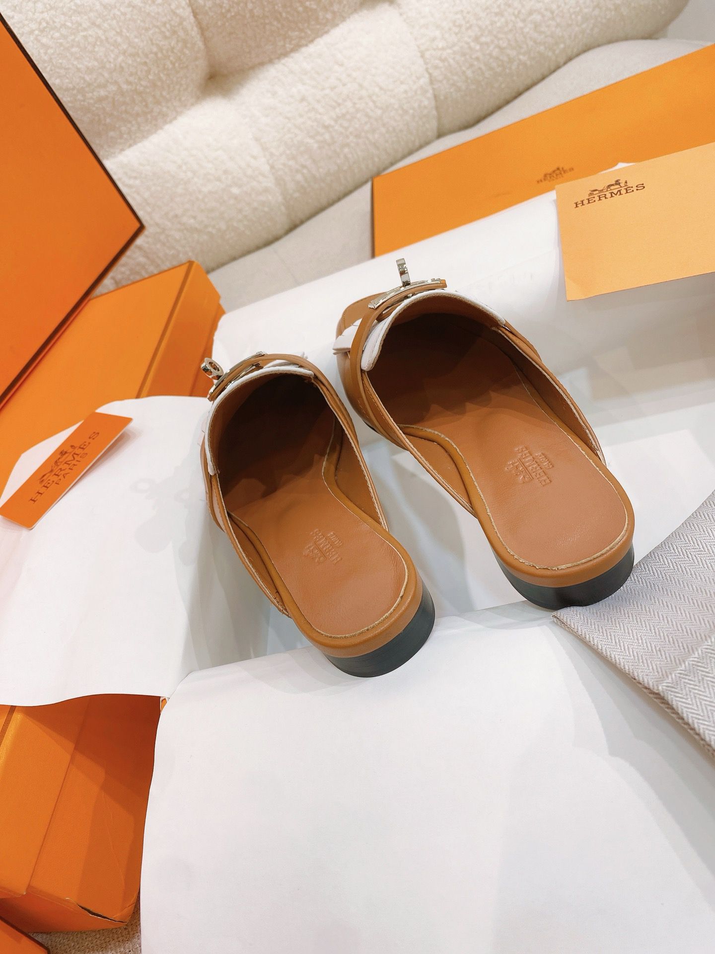 Hermes Women's Oz Mules with Fringed in Brown/White Leather - Image 5