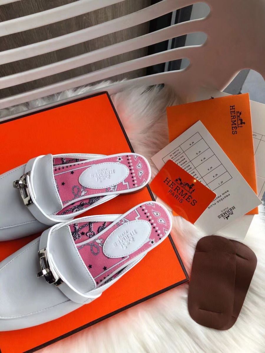 Hermes Oz Mules In White Calfskin - Image 4