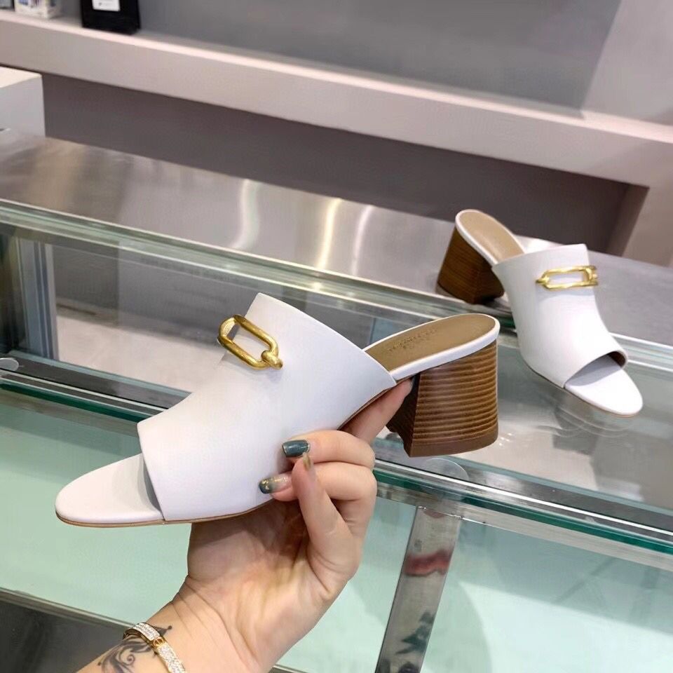 Hermes Camilla Mules 60MM In White Calfskin - Image 4