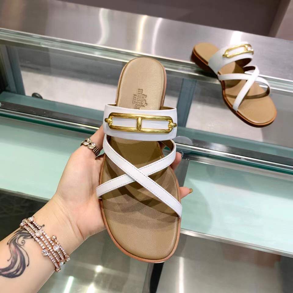 Hermes Claire Sandals In White Calfskin - Image 8