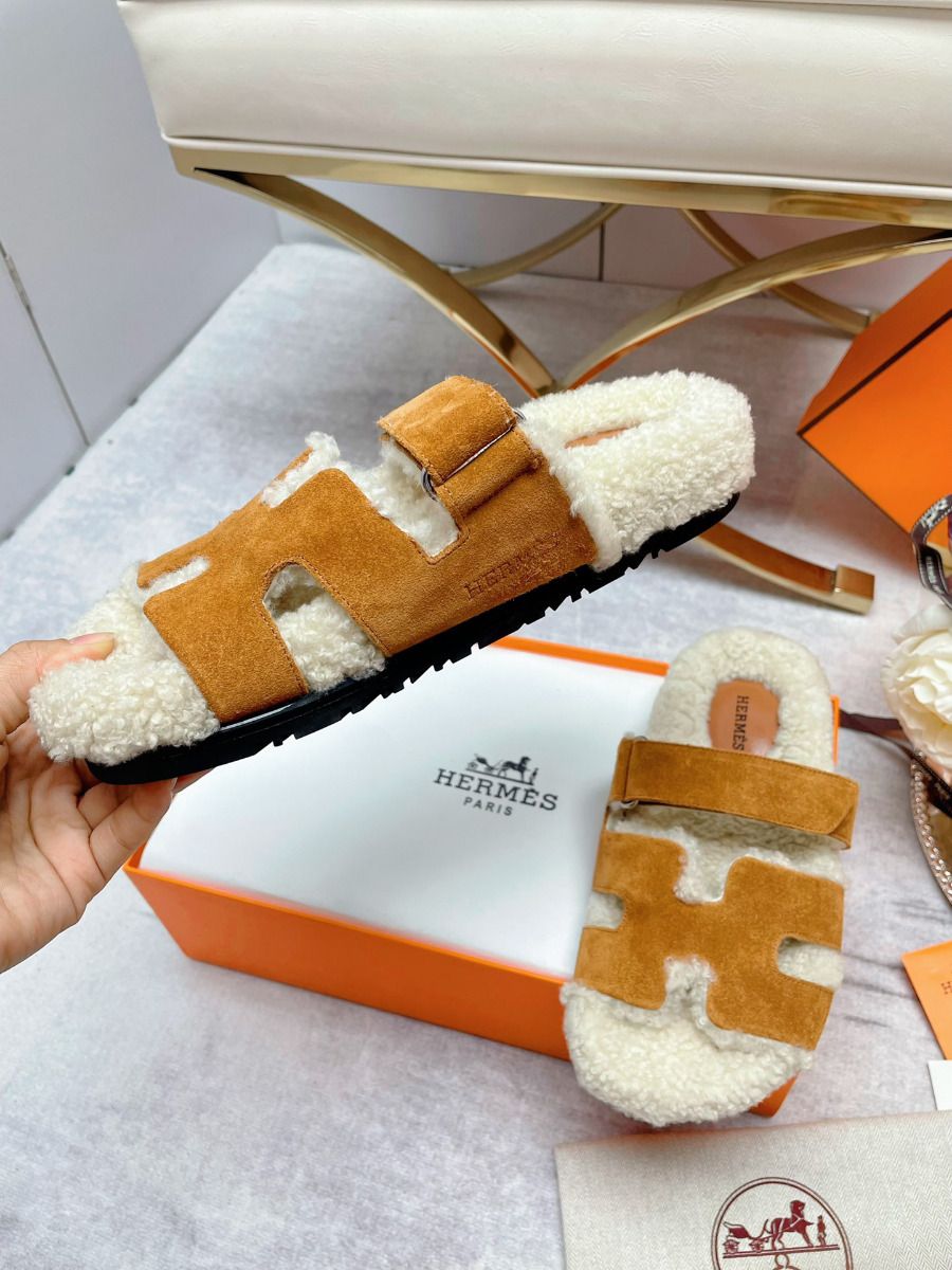 Hermes Women's Chypre Sandals in Tan Suede with Shearling - Image 5
