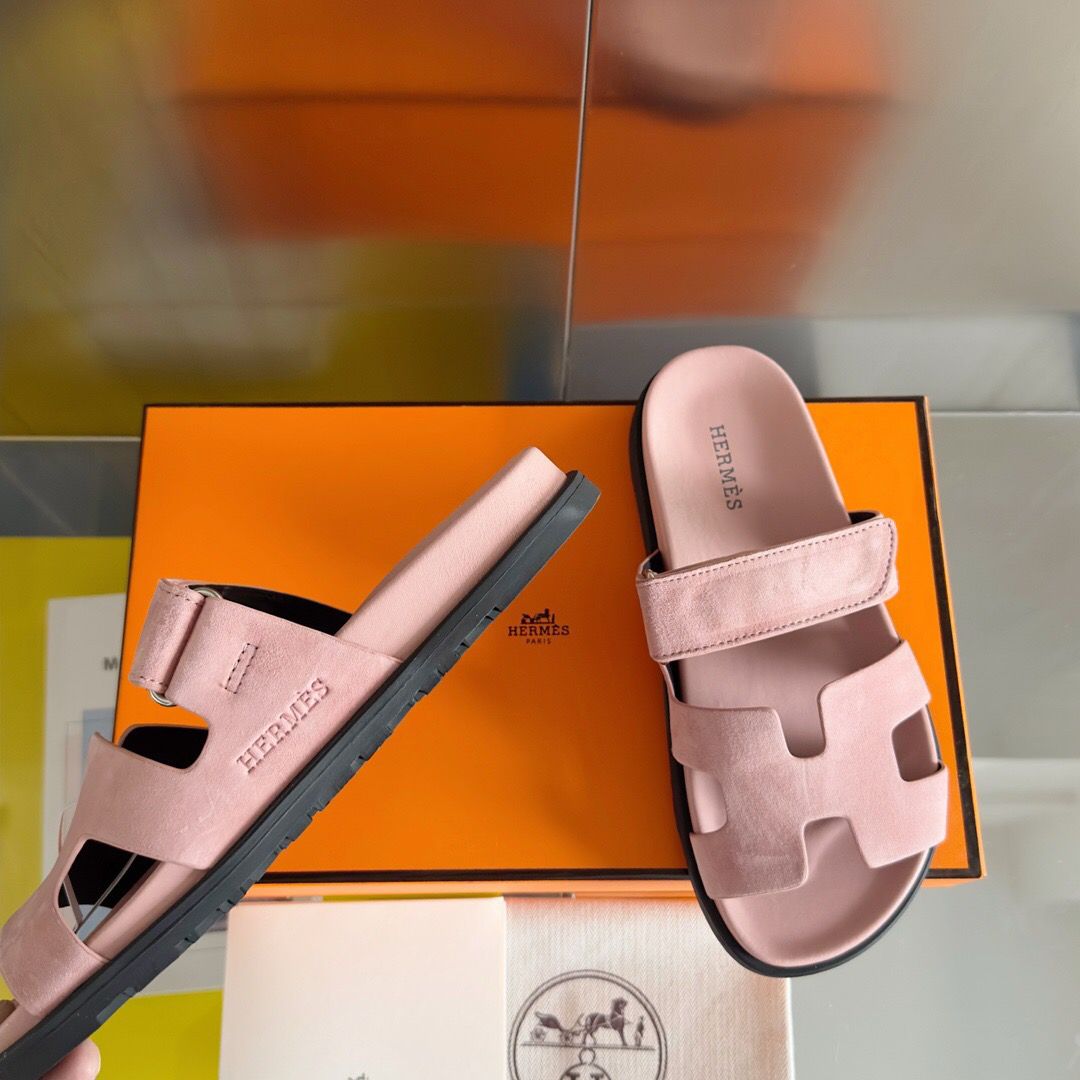 Hermes Women's Chypre Sandals In Pink Suede Calfskin - Image 9