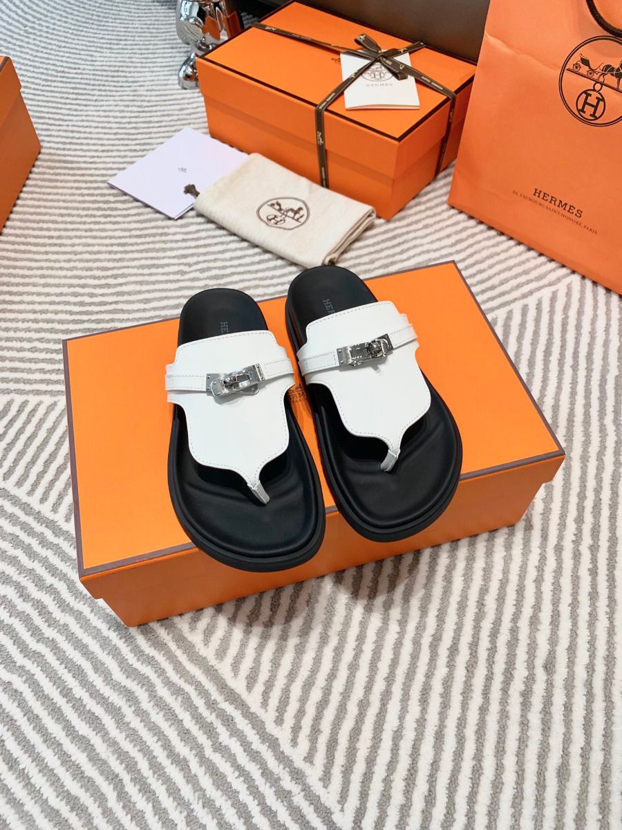 Hermes Empire Sandals in White Calfskin - Image 4