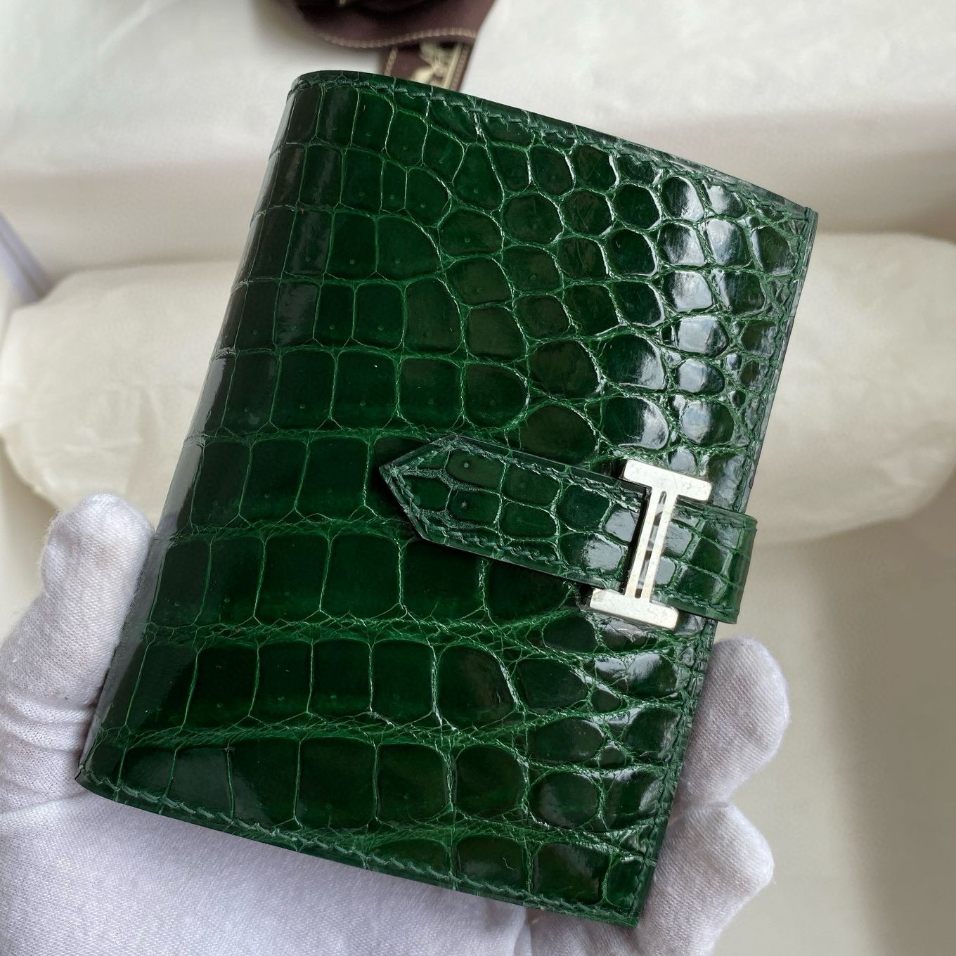 Hermes Bearn Compact Wallet in Vert Fonce Shiny Alligator Leather