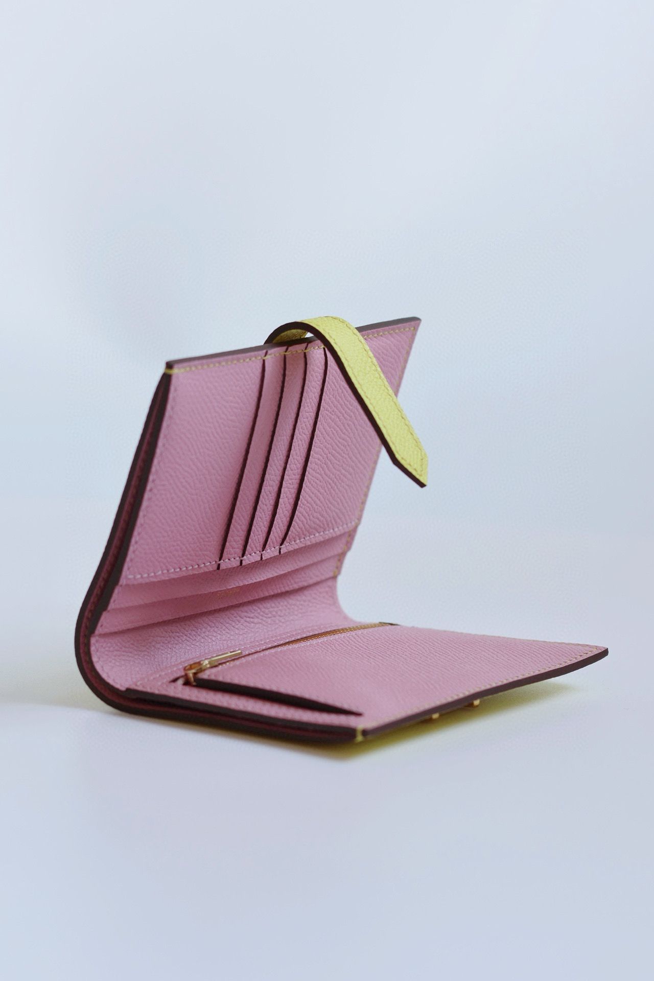 Hermes Bearn Compact Verso Handmade Wallet in Lime Epsom Calfskin - Image 4