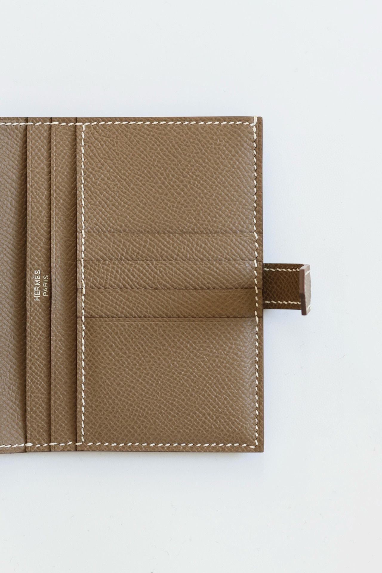 Hermes Bearn Compact Handmade Wallet in Taupe Epsom Calfskin - Image 7