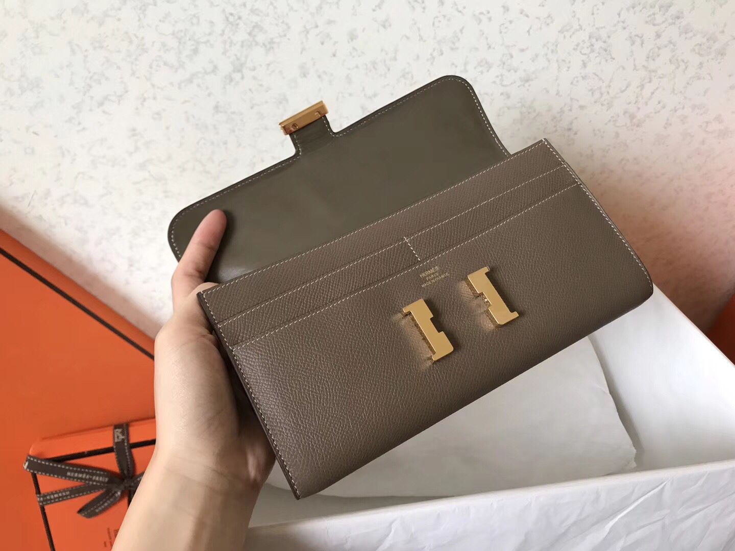 Hermes Constance Long Wallet In Taupe Epsom Leather - Image 3