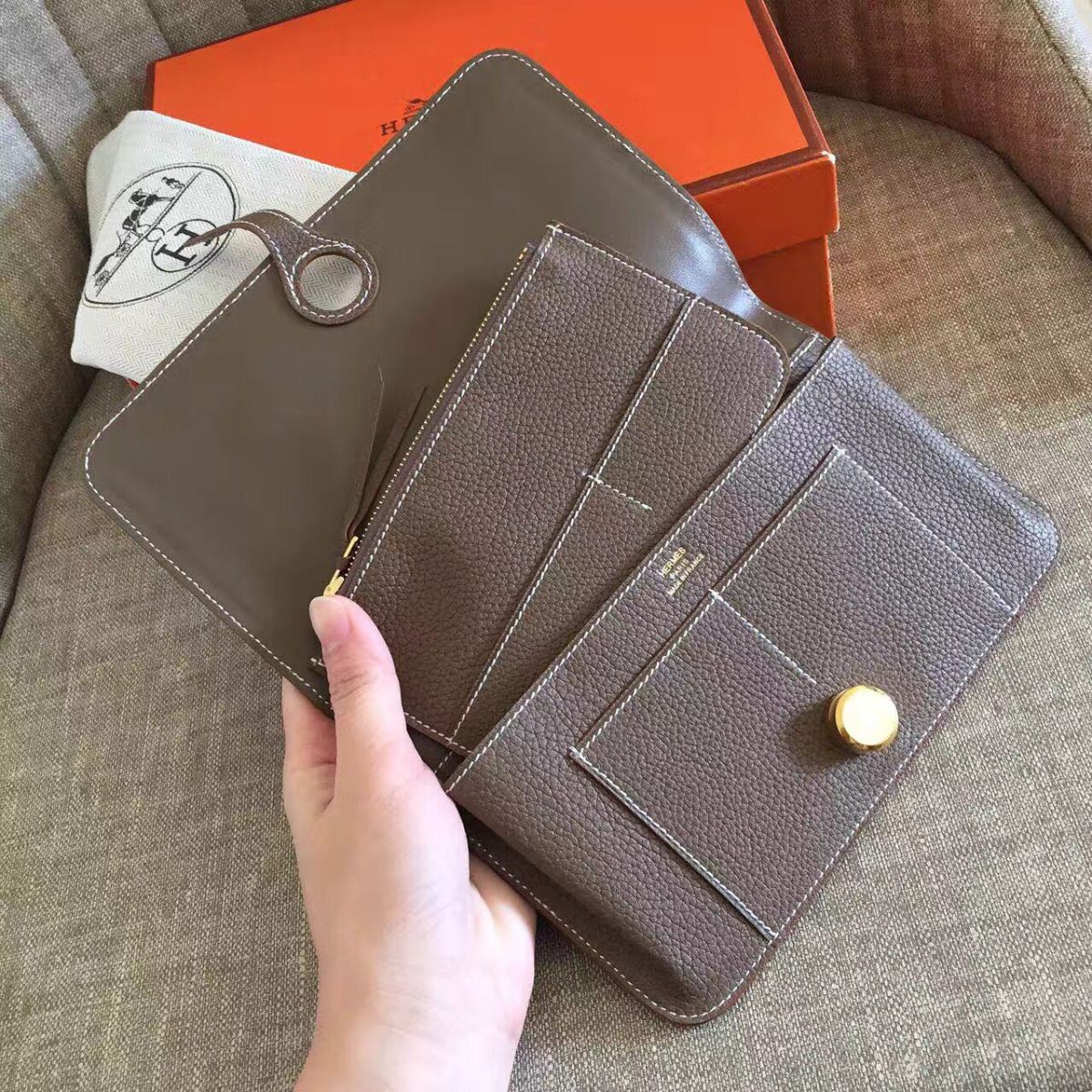 Hermes Dogon Duo Wallet In Taupe Clemence Leather - Image 4