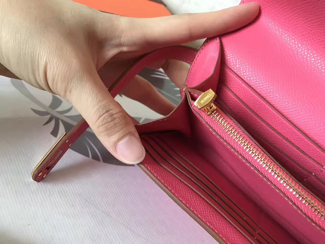 Hermes Kelly Classic Long Wallet In Pink Epsom Leather - Image 5