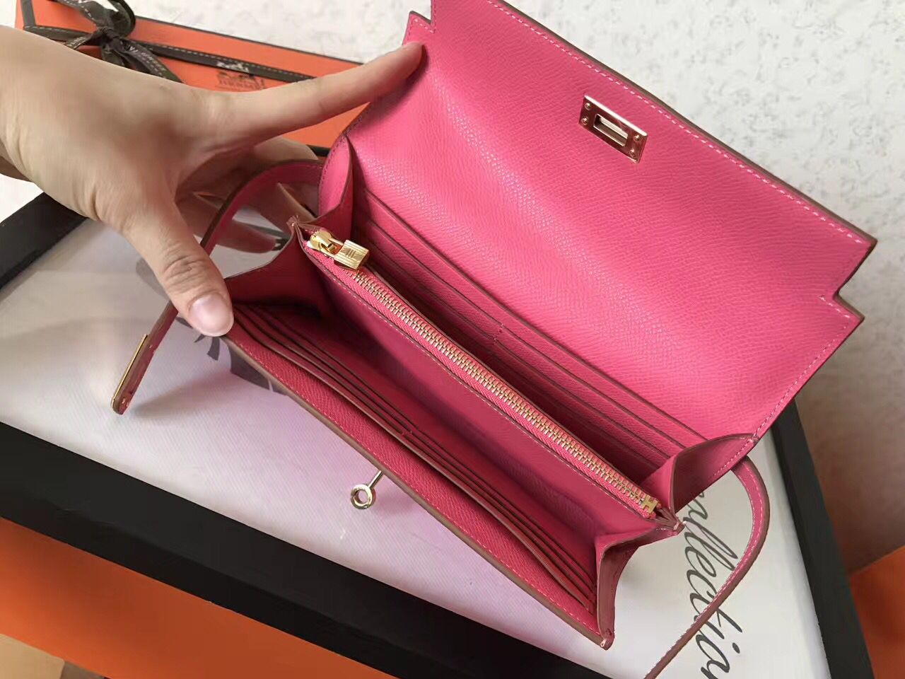 Hermes Kelly Classic Long Wallet In Pink Epsom Leather - Image 6