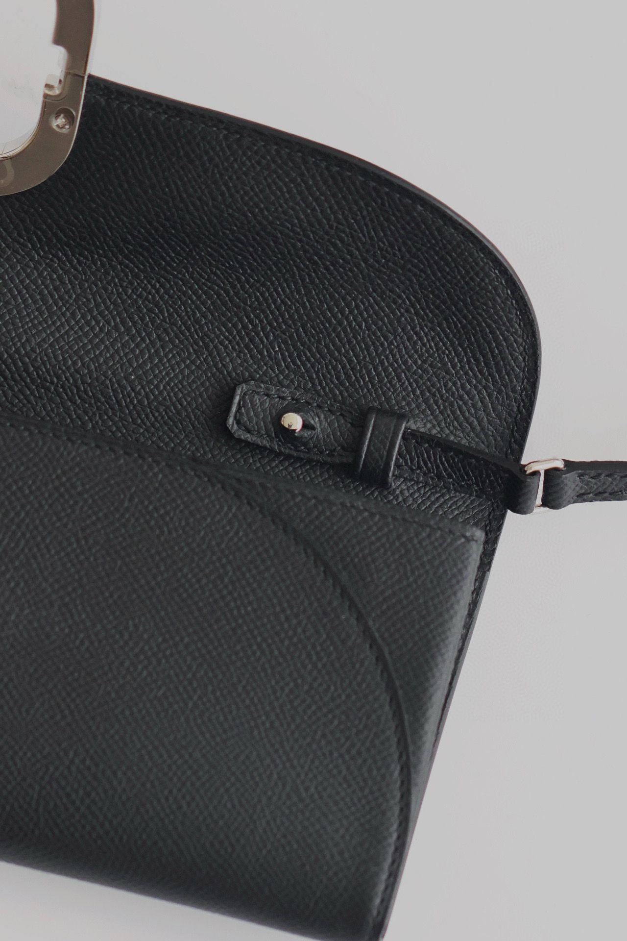 Hermes Maillon To Go Wallet in Black Epsom Calfskin - Image 5